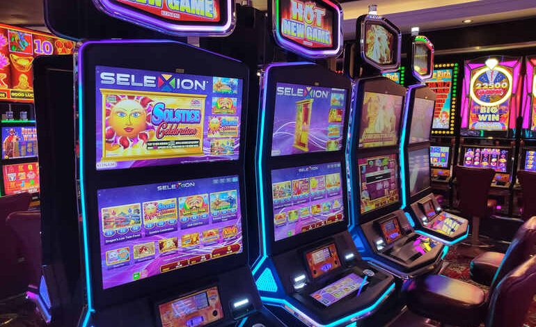 How Do Online Slot Symbol Swaps Alter Reel Positions?